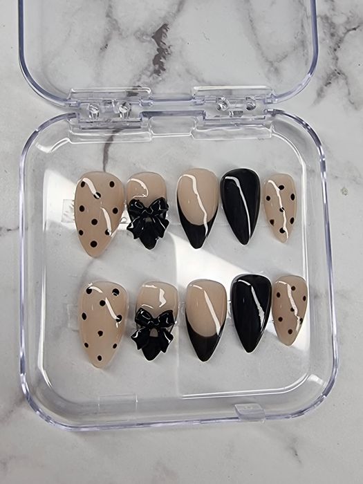 Press on nails за теб