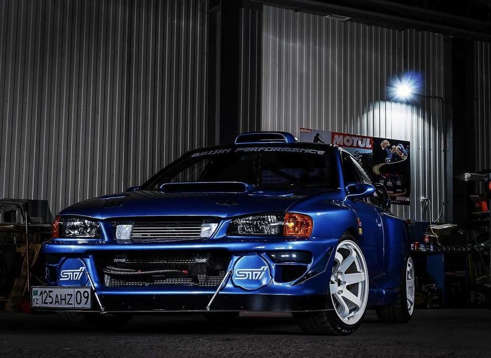 Бампер Subaru impreza GC GF задний бампер субару импреза гй гф пороги