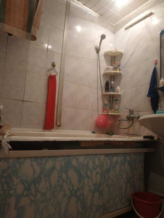 Продам 2к квартиру в теплом доме в районе вокзала