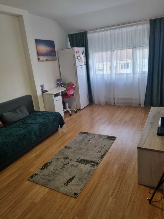 Garsoniera zona Lipovei