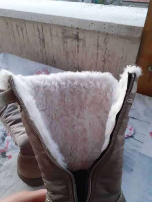 Детски ботуши и апрески