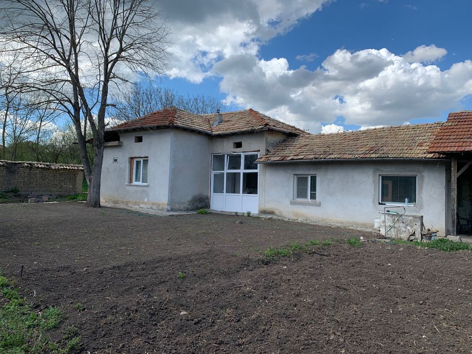 Продава се Къща в Разград, Промишлена зона - Запад - 90 кв.м за 221 €/кв.м - Снимка #1