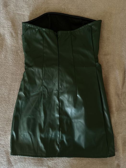 Тъмнозелена кожена рокля