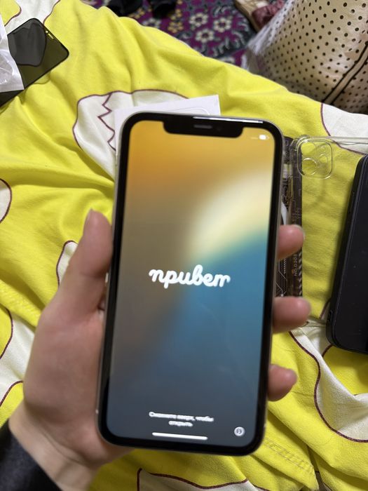 Продам айфон 11 белый