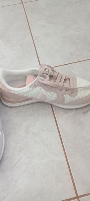 Дамски маратонки Nike 36.5