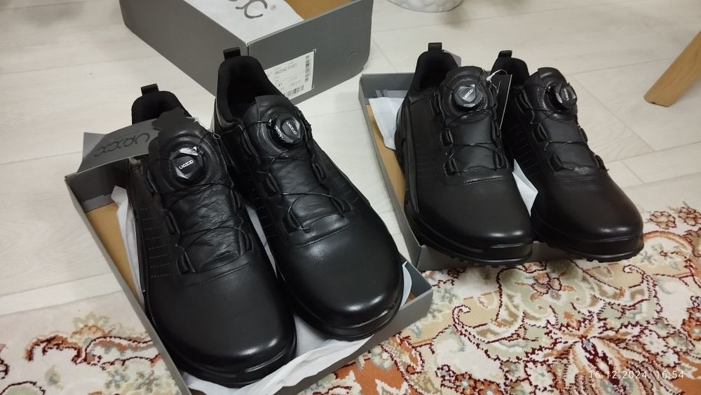 Кроссовки Новые, под  Ессо 44 разм