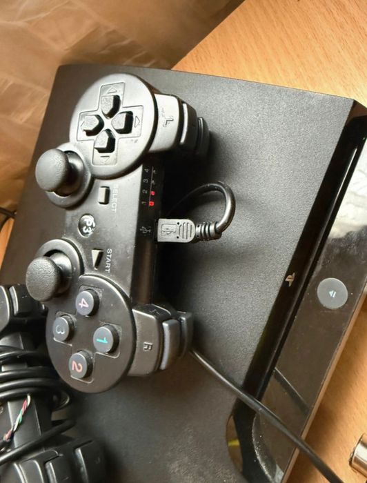 PS 3 modat cu 1 maneta +jocuri  schimb cu placa video