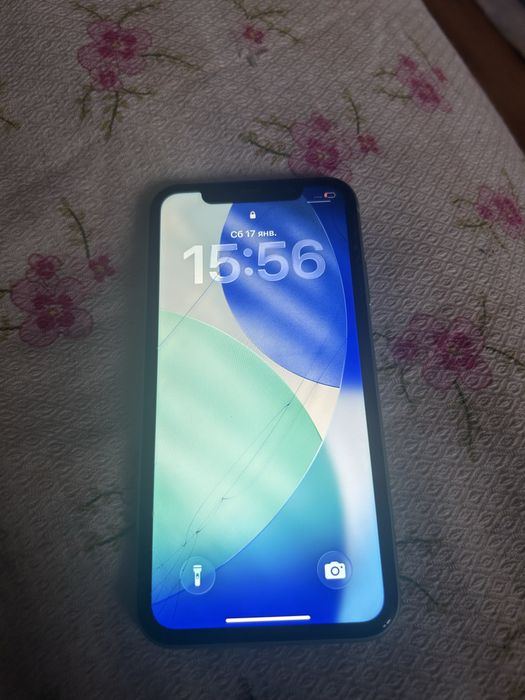 Айфон 11 (64ГБ) рабочий