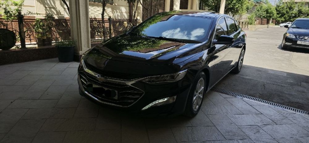 Malibu 2 premier 2022 qora toza full navarotlo shumka mers hadavoy