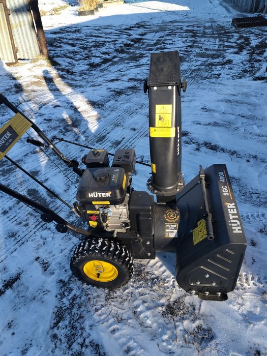 Снегоуборщик Huter