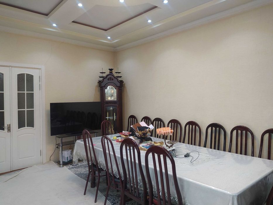 Дом 5 комнат на участке 2,25 сотки недалеко от Малики