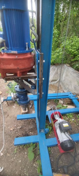 Продавам сондажна машина