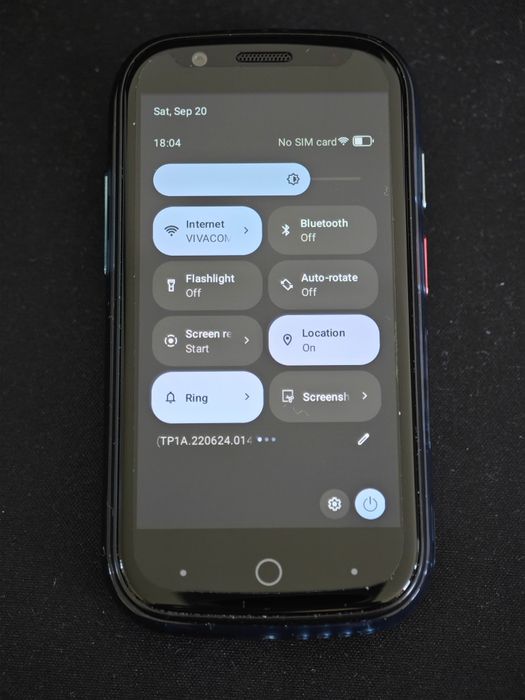 Uniherz jelly star най малкият андроид телефон