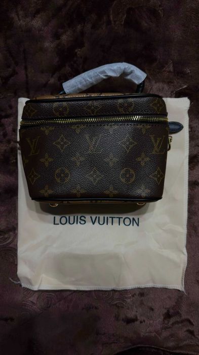 Geantă Dama Louis Vuitton Vanity Case – Monogram Canvas, Garnituri Negre, NOUĂ