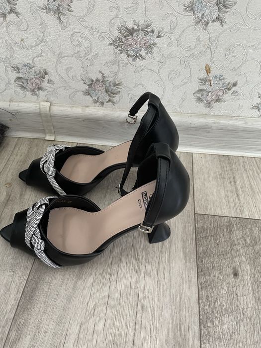 Босоножки, туфли открытые вечерние