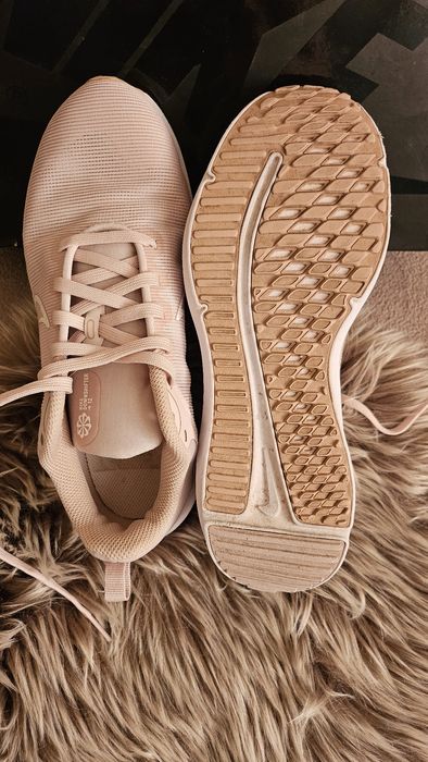 Дамски маратонки Nike 37 номер