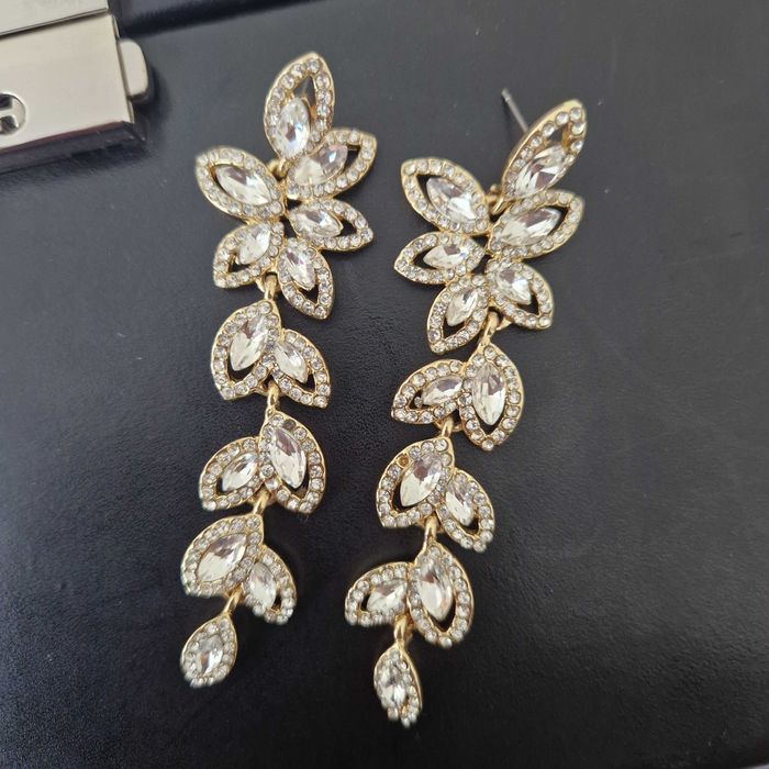 Обеци с камъни .