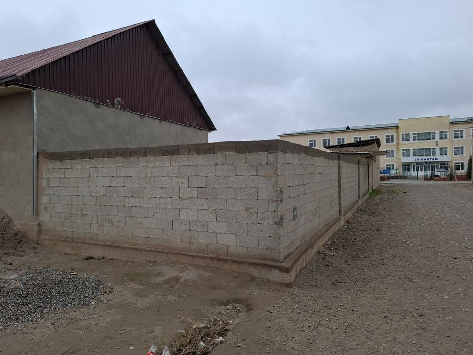 Срочно 4 сотихли ер 3 хона ва 1 катта фоеси билан сот