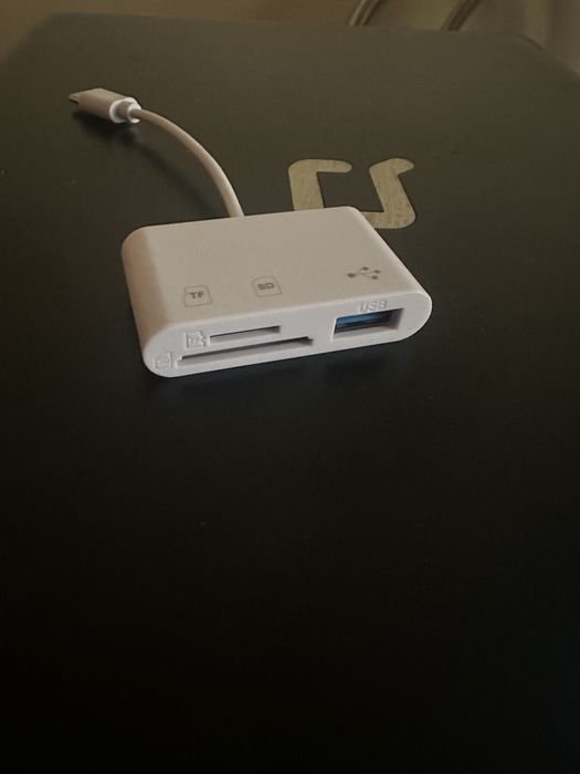 Cititor de carduri SD 3/1, USB C, cu sloturi duale