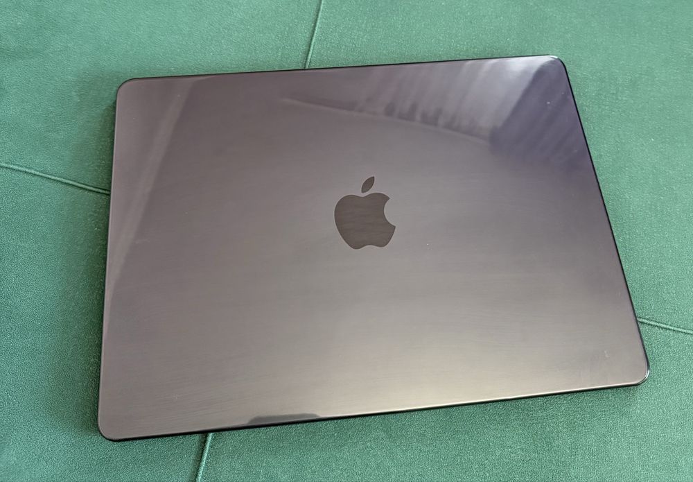 Apple Macbook Air M2, 2022