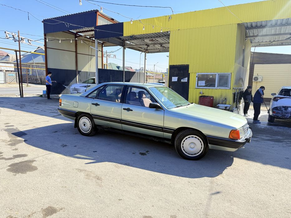 Ауди 100 родной краске