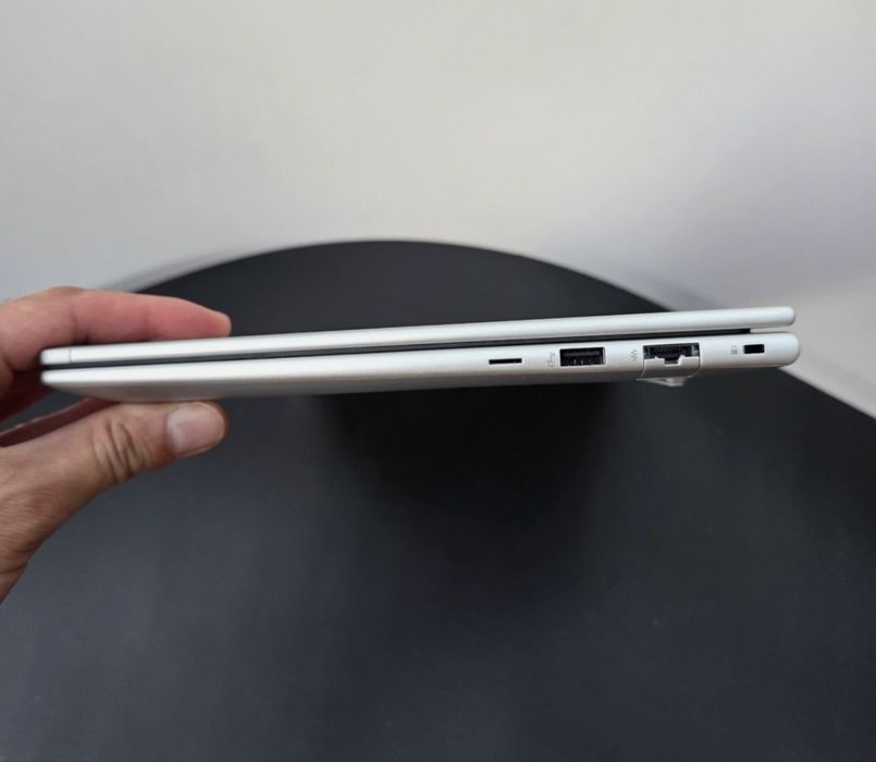 Laptop HP EliteBook 640 G11 | Intel Core Ultra 5 125U | 16GB RAM | 256GB SSD | 1 ciclu incarcare