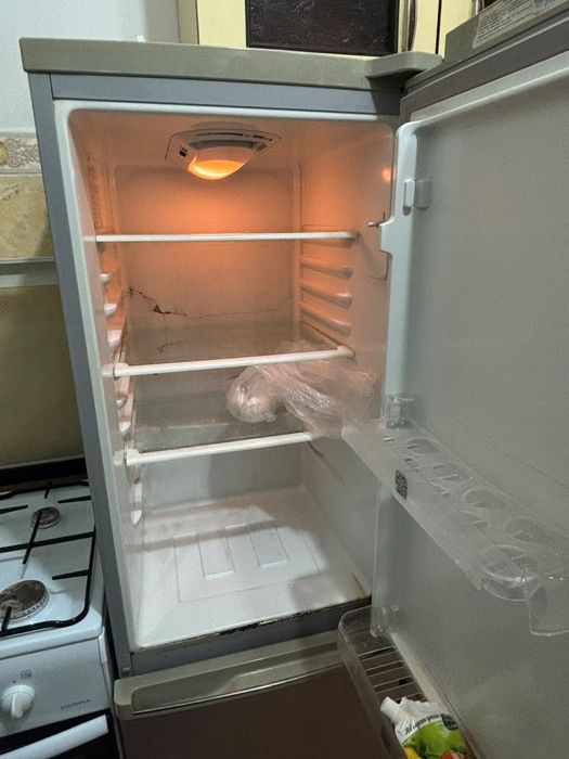 Продам холодильник