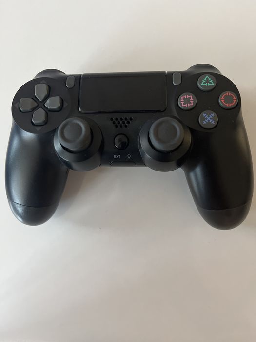 Controller Fake PS4  merge doar cu cablu