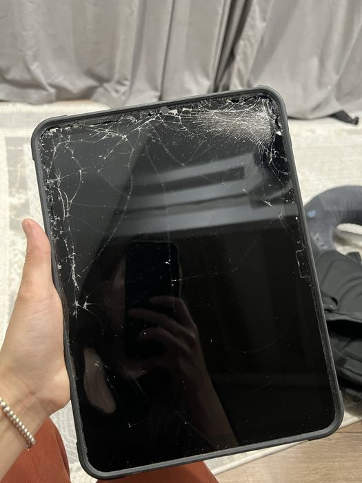 Ipad  10 под ремонт