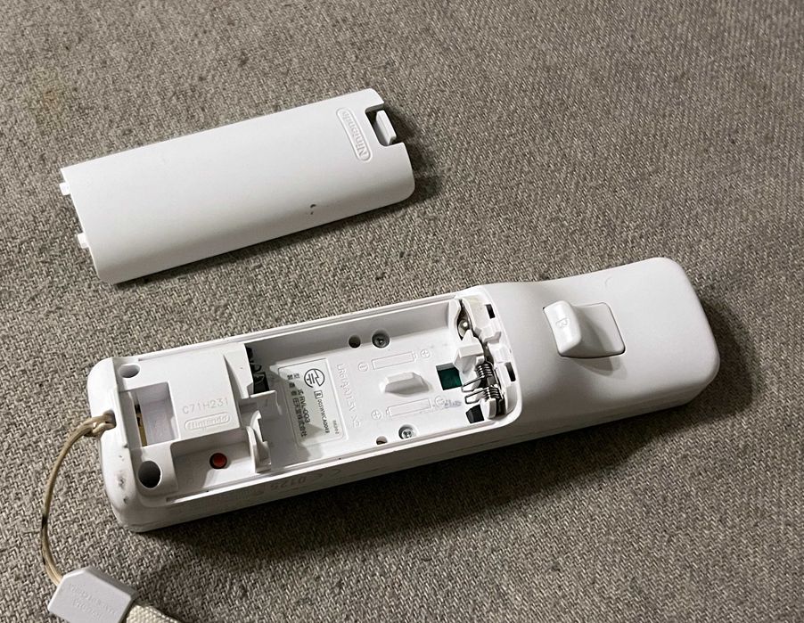 Controller Nintendo Wii original RVL 003 alb cu curea