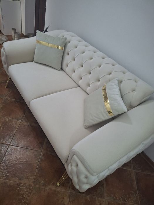 Vând canapea extensibila 1 persoana