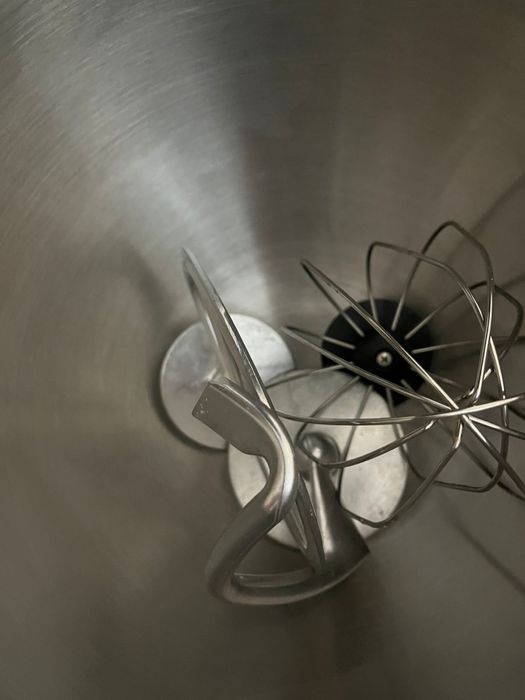 Продается хороший миксер