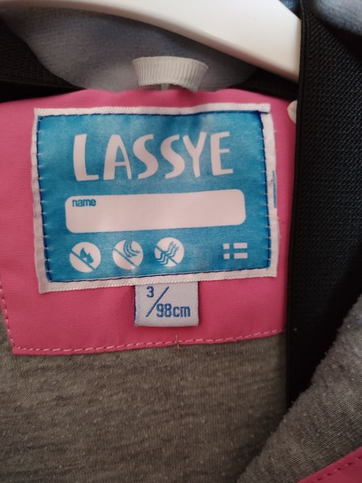 Продам комбинезон для девочки