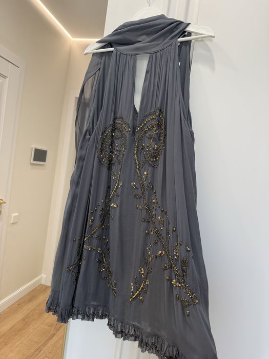 Продам очень красивое платье Zara