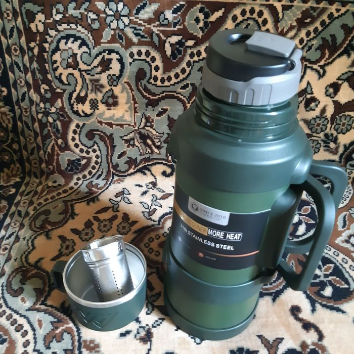 Термос емкостью 2 литра