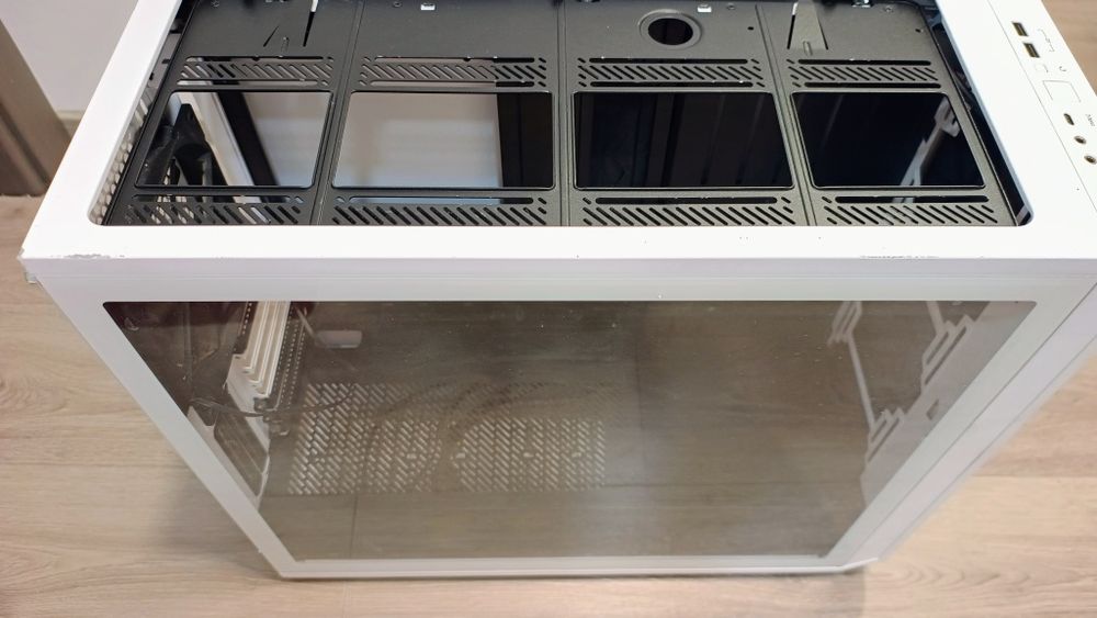 Carcasa Pc Fractal Design Meshify S2 incompleta