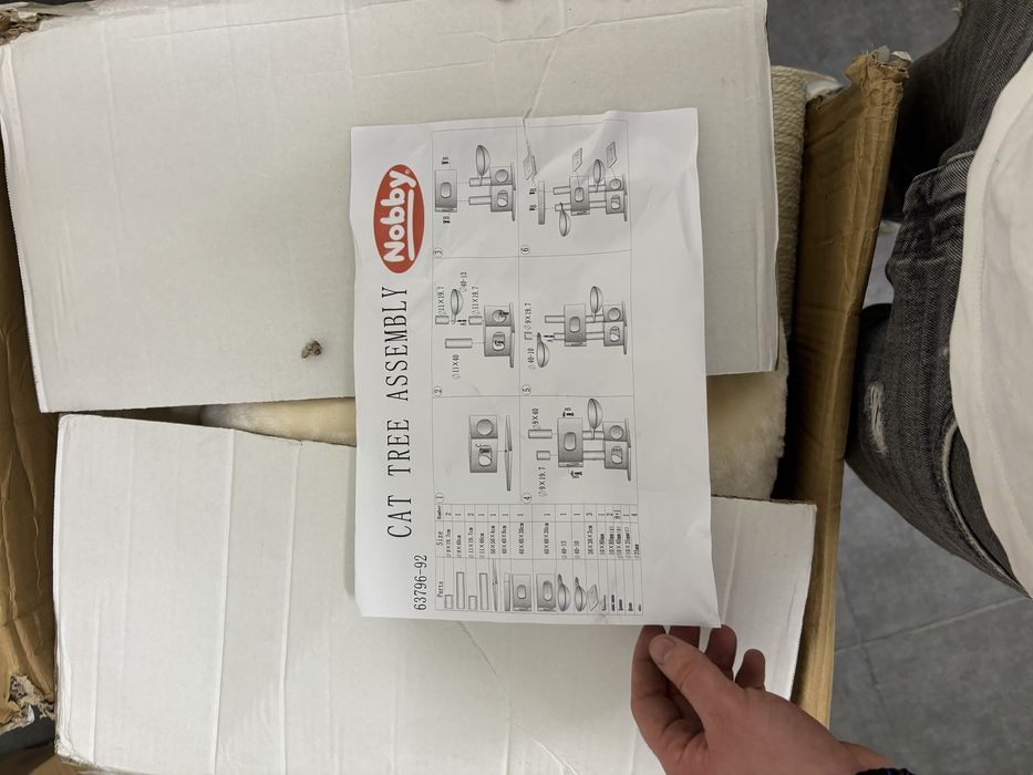 copac pentru pisici (cat scratching )