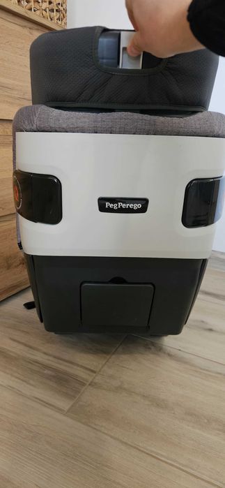 Peg Perego Стол за кола Viaggio FF105 (0-20 кг.) + База ISOFIX