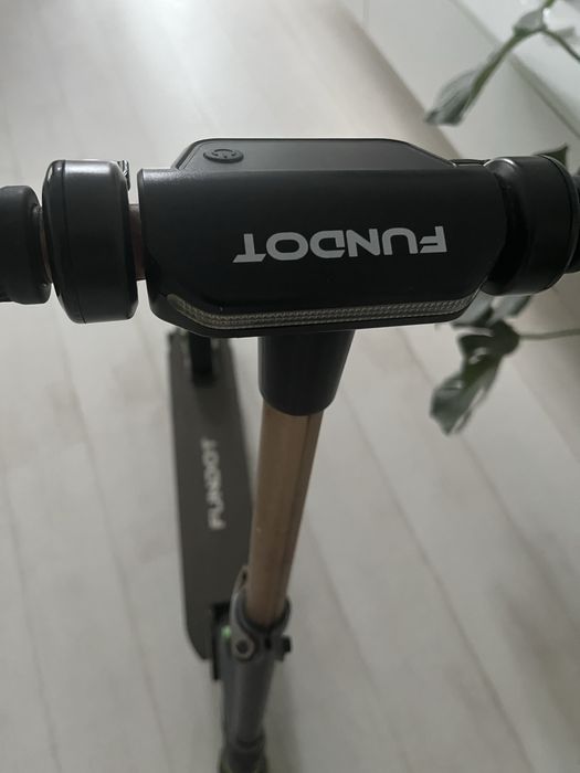Trotineta electrica Fundot, 3 trepte viteza, pliabila, LCD, 25km/h/max