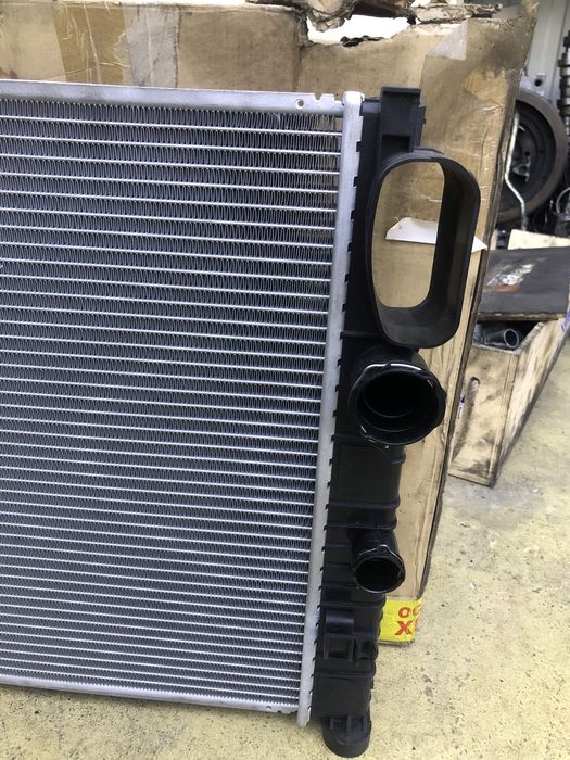 Радиатор w211 на мех кпп