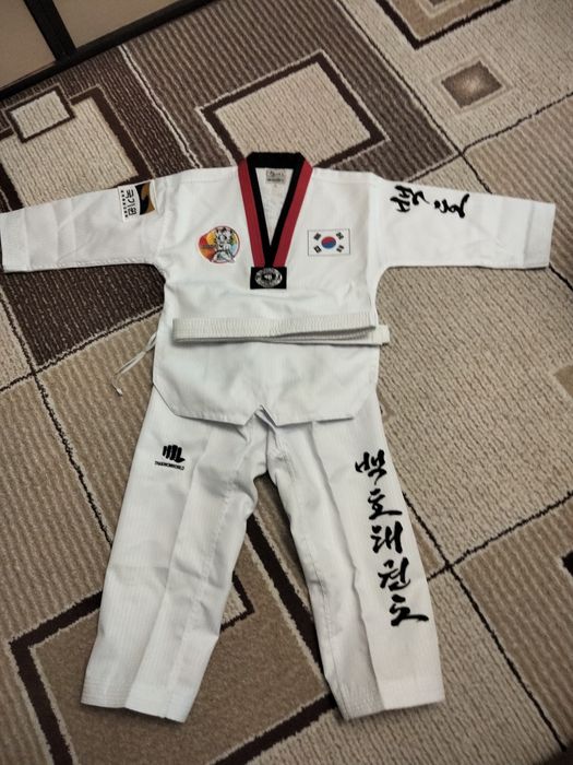 Кимоно форма Taekwondo wtf