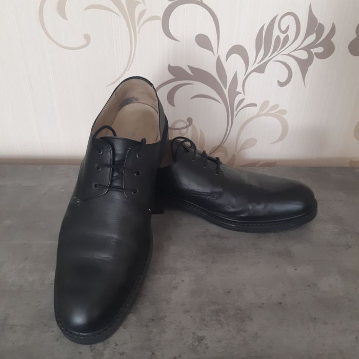 Vand pantofi marimea 46