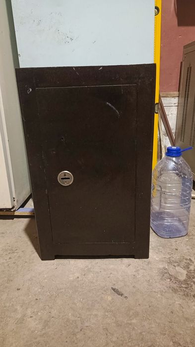 Сейф сотилади янги Кам ишлаган размер 50 га 40