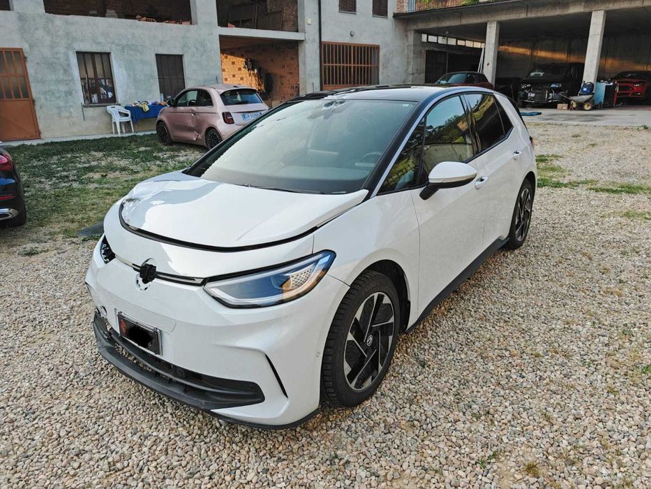Volkswagen ID.3 58 kWh Pro Avariat 2024