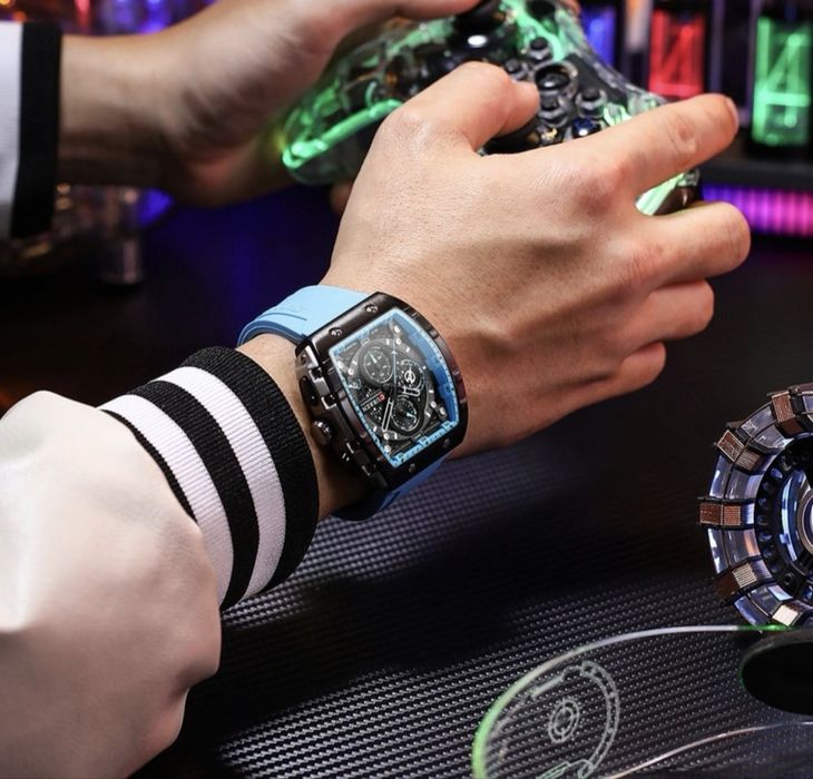 Мъжки елегантен чаковник:Curren Marv