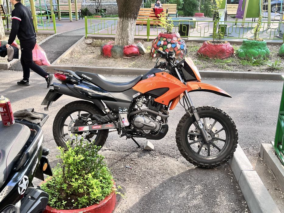 Мотоцикл Keeway tx 200
