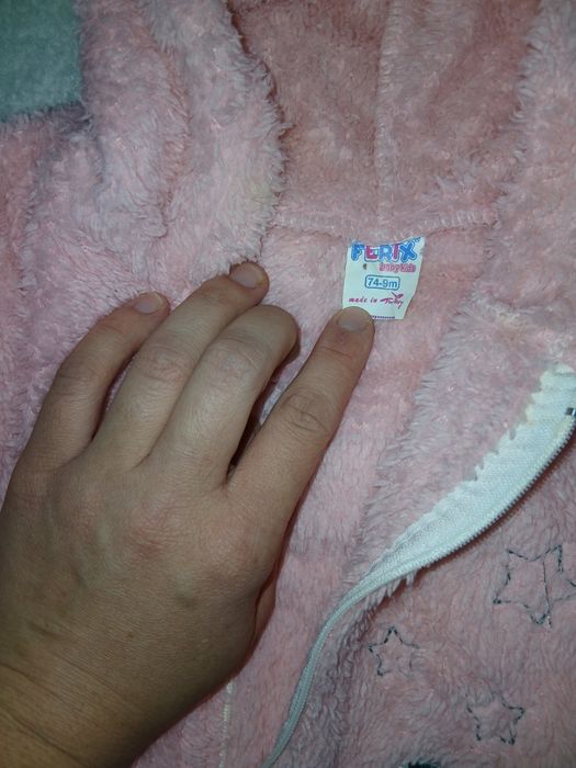Продам тёплую одежду на девочку