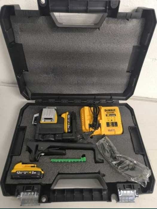 Nivela laser Dewalt 2 Acumulatori 12V si 2Ah  unghi 360° linii verzi