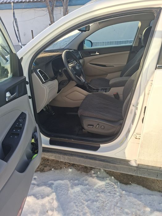 Продам машину легковой