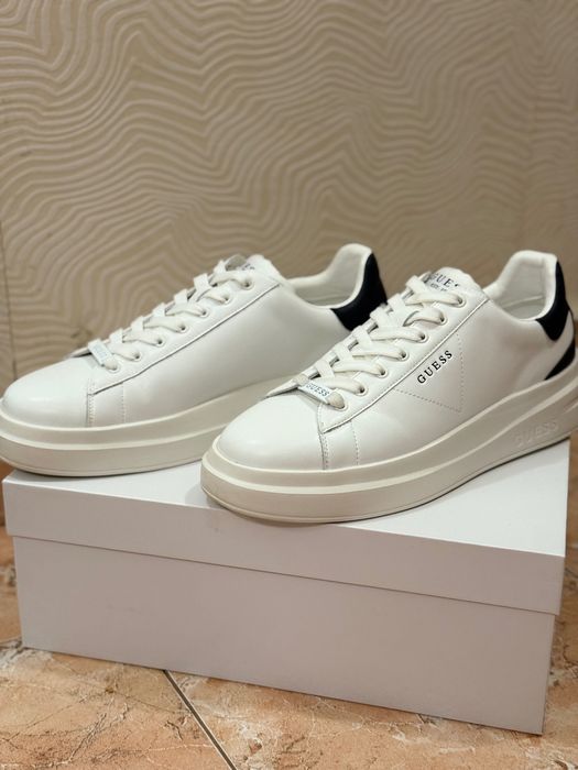 Мъжки сникърси GUESS, перфектно състояния